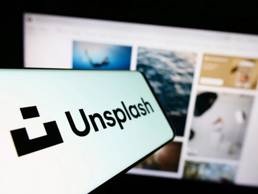 Unsplash anuncia a inclusão de ilustrações vetoriais gratuitas em seu acervo